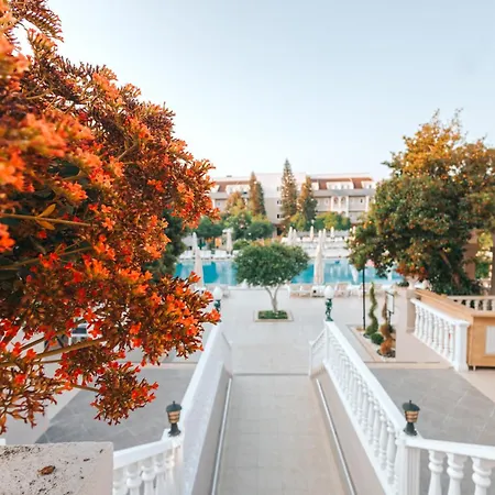 Viking Garden Hotel