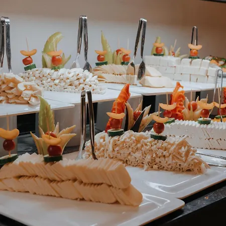 Отель Viking Garden