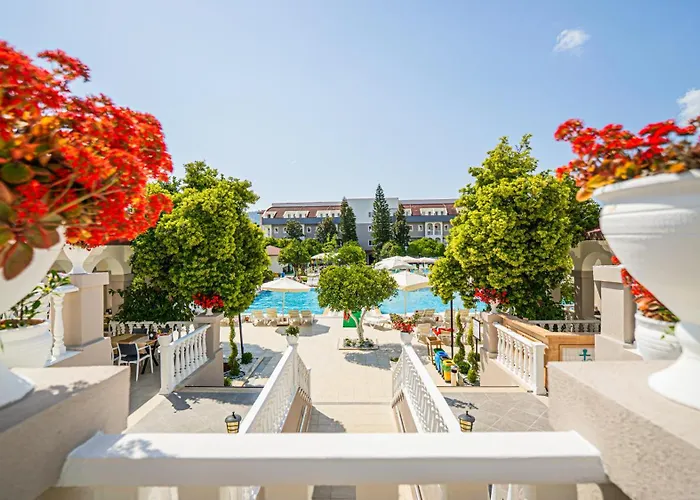 Hotel Viking Garden 4*