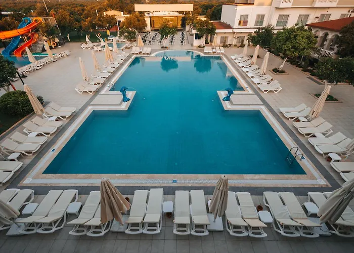 Viking Garden Hotel 4*