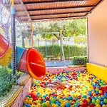 Viking Garden Hotel