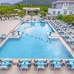 Viking Garden Hotel 4*